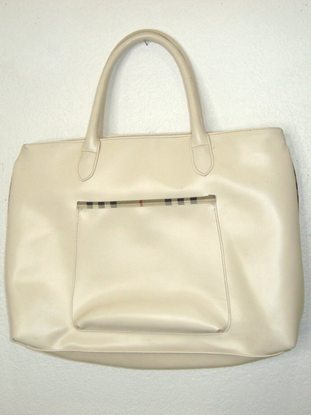 Burberry Large White Tote Bag Faux Leather Large Burberry Fragrance Bag